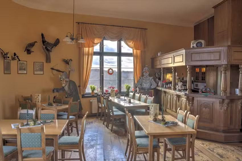 Burggaststätte „Krummes Tor“