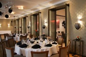 Buskes Hotel & Restaurant