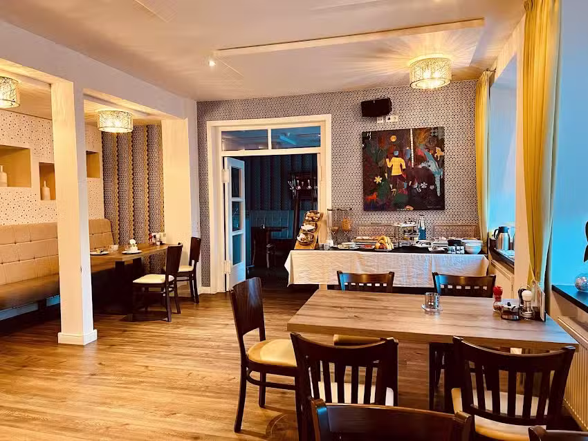 Caesaro-Pizzeria-Hotel