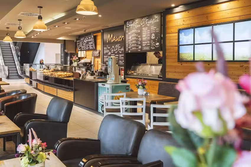 Cafe & B&auml;ckerei Mauerer &ndash; Karlsfeld