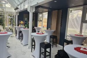 Cafe & Bar Monroe