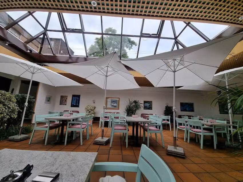 Cafe Bauer