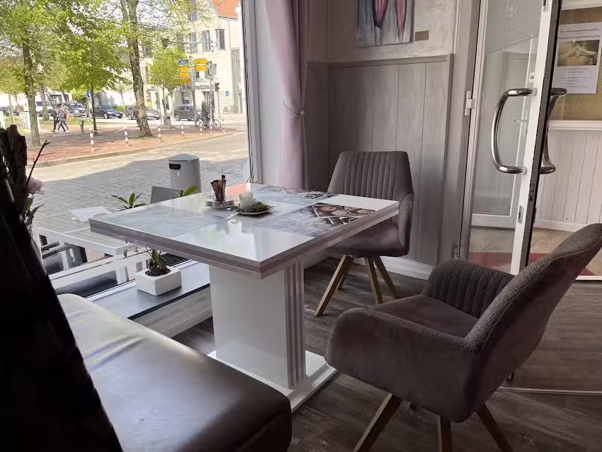 Caf&eacute; & Bistro Am Markt