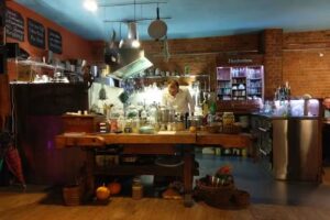 Cafe & Bistro & Antik Kr&auml;mer