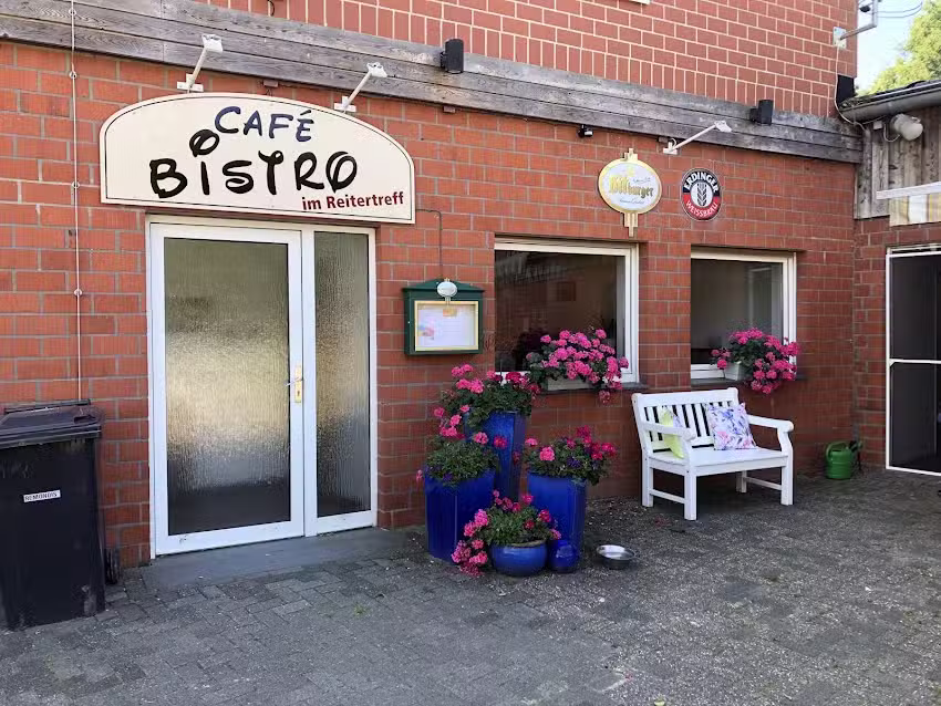 Caf&eacute; & Bistro im Reitertreff