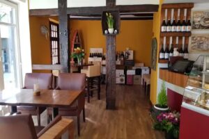 Café Bistro Mara