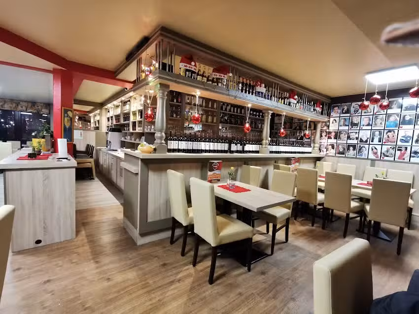 Cafe Bistro Pizzeria Kontakt