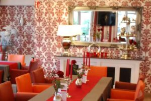 Caf&eacute; Carree