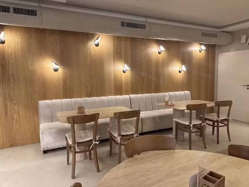 Caf&eacute; De Beirut