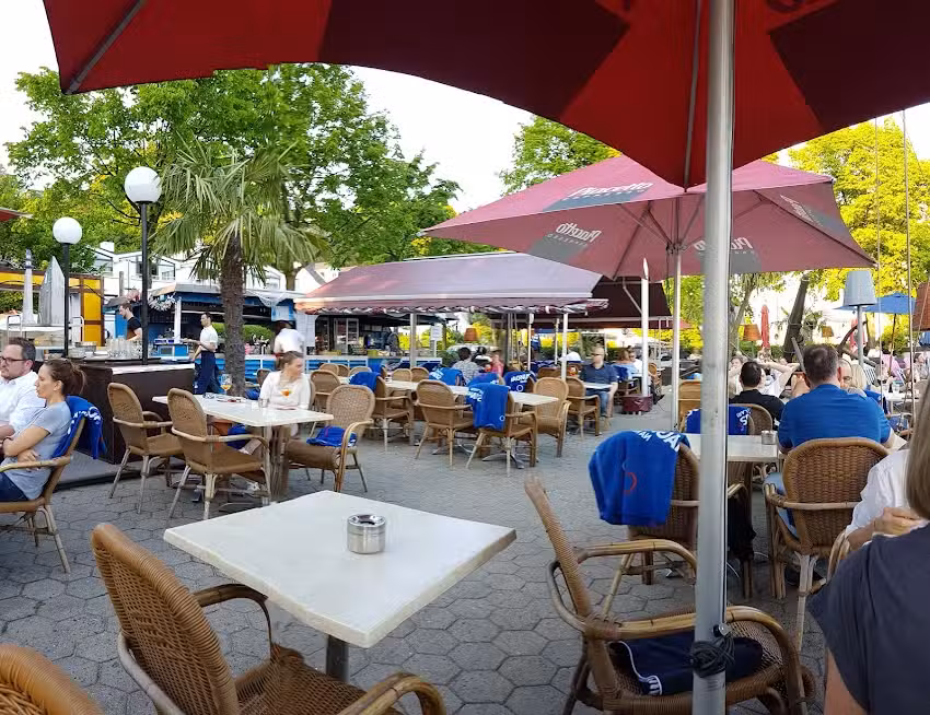 Caf&eacute; Elbterrassen