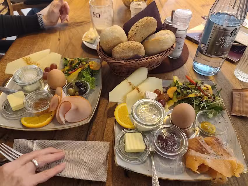 Caf&eacute; Elis&eacute;