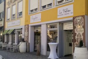 Caf&eacute; Fl&uuml;gler