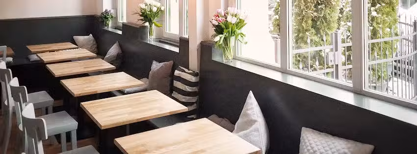 Caf&eacute; Fr&auml;ulein Ohrt &ndash; Farina Ohrt
