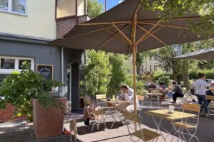 Cafe Fuchs Curtis