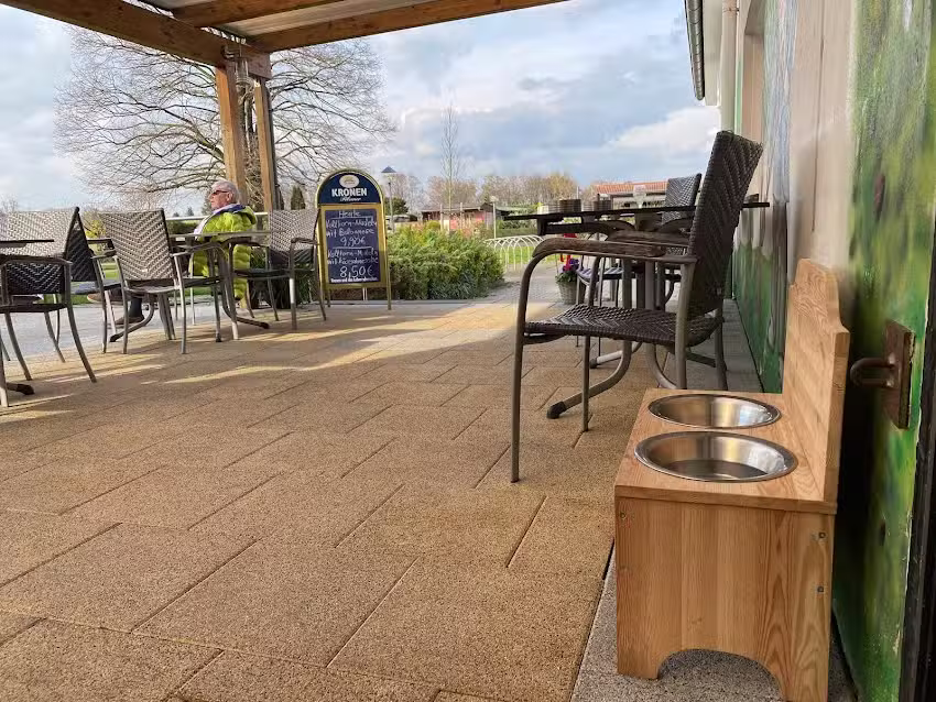 Caf&eacute; Gastst&auml;tte Goldener Erntekranz