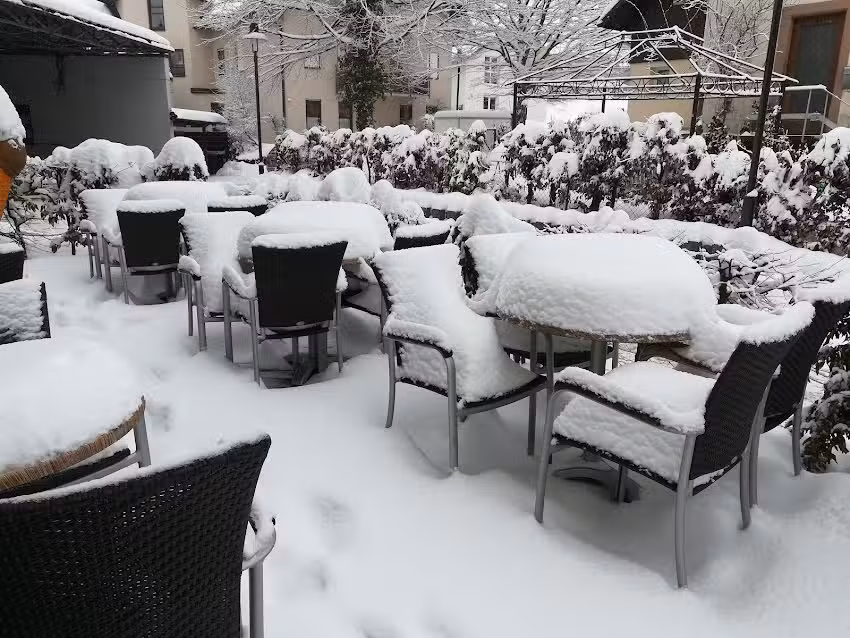 Caf&eacute; Haile Welt