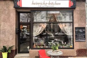 Café heinrichs kitchen