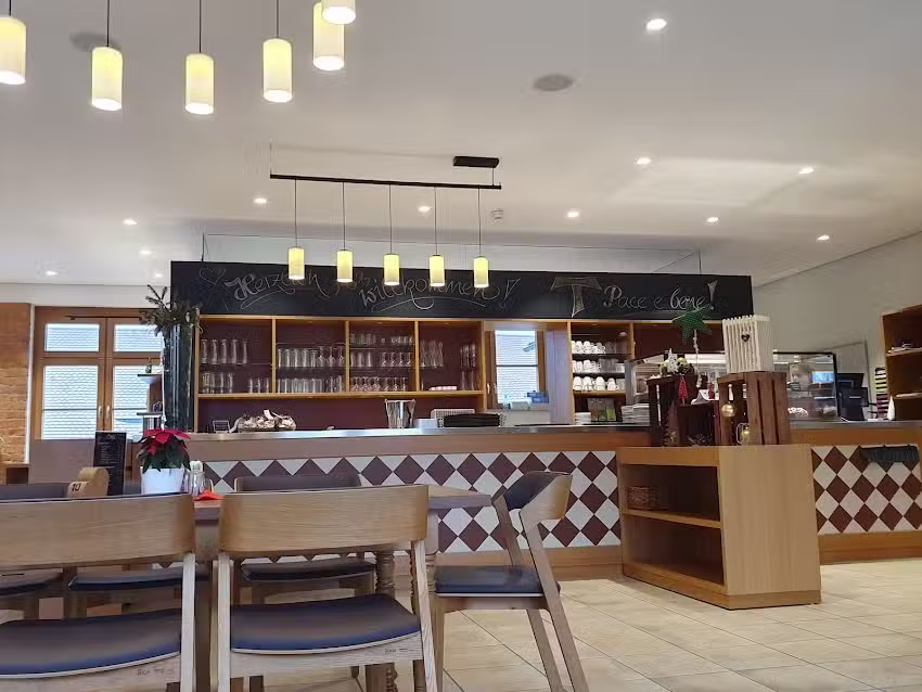 Caf&eacute; im Klosterhof Siessen