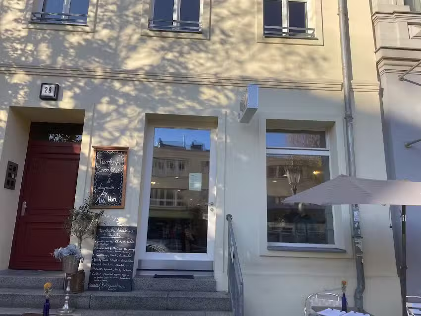 Cafe Kiva Han