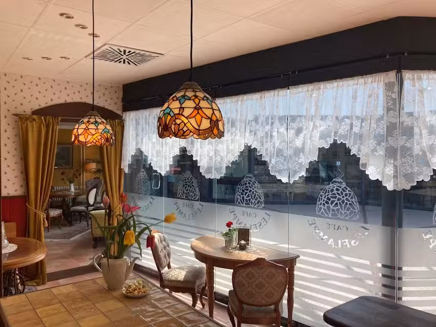 Caf&eacute; Leselampe