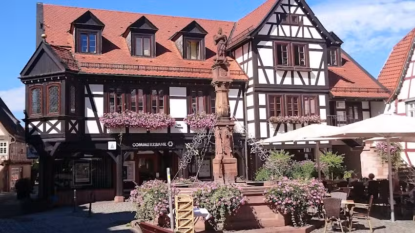 Caf&eacute; Midde Noi