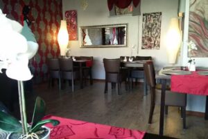 Cafe Mira