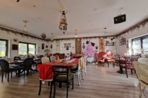 Cafe Nostalgie