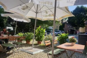 Caf&eacute; & Restaurant Am Schlo&szlig;park