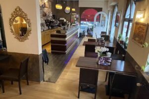 Cafe/Restaurant Déjà Vu