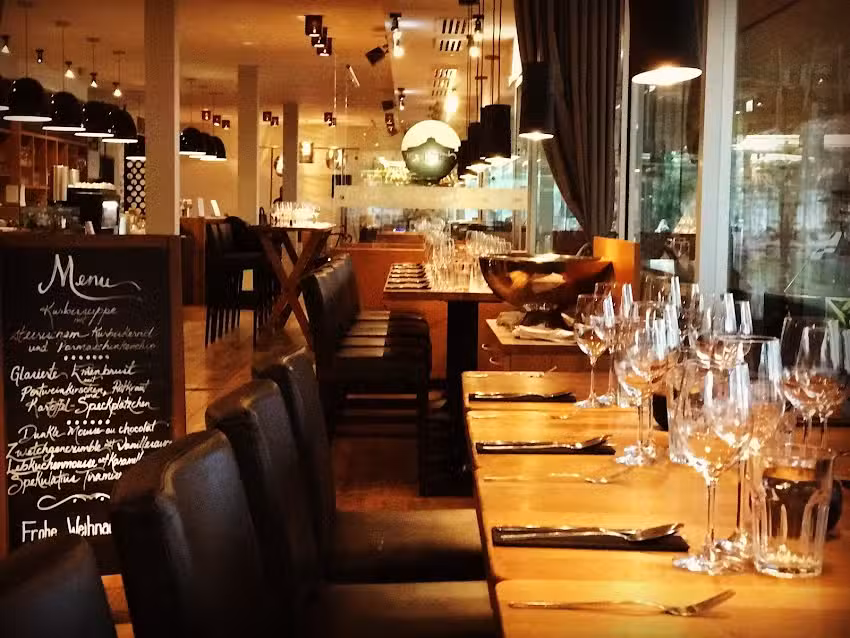 Caf&eacute; | Restaurant | Events Denkbar