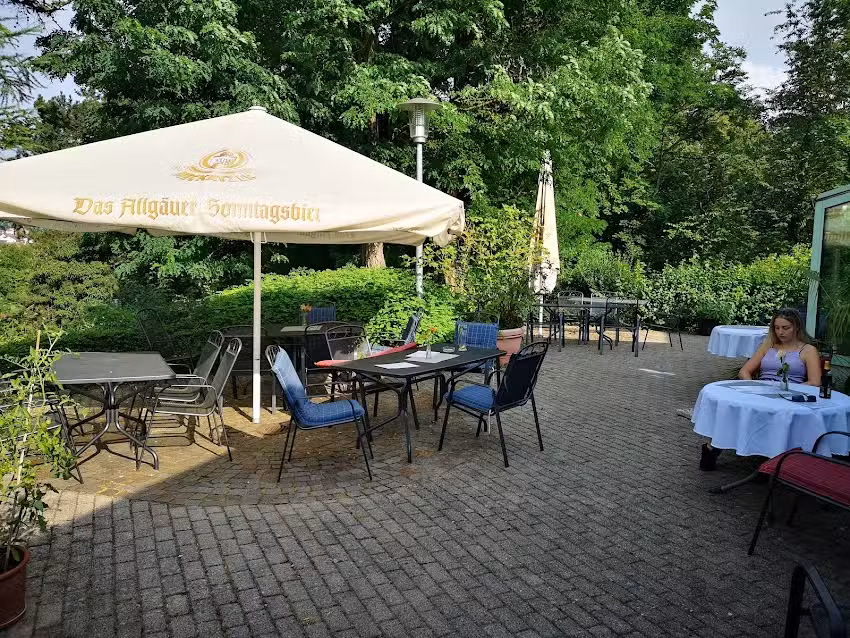 Caf&eacute;/ Restaurant Im Heilbad Hoheneck
