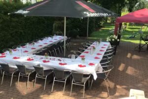 Caf&eacute; Restaurant Mittendrin