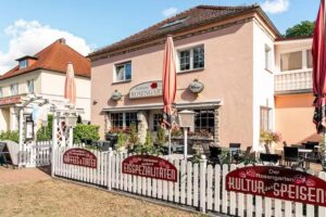 Cafe & Restaurant Rosengarten