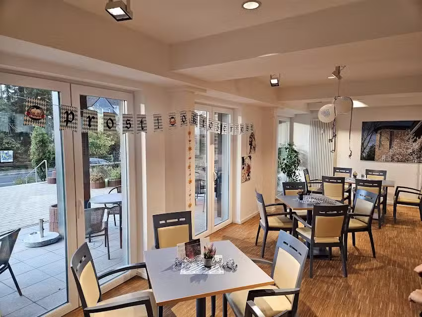 Caf&eacute;-Restaurant Vier Jahreszeiten
