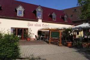 Café & Restaurant „Zur alten Schule“
