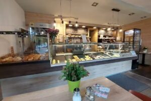 Caf&eacute; und Bistro S&uuml;&szlig; und Salzig