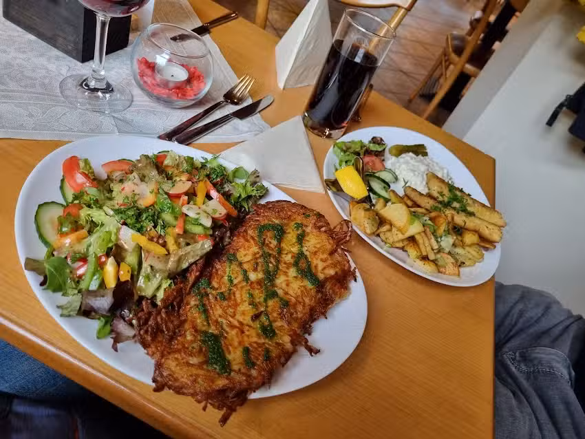 Cafe und Restaurant am L&uuml;bbesee