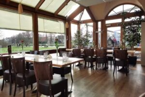 Caf&eacute; und Restaurant Dobbendeel