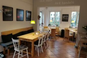 Caf&eacute;Bistro Mundial