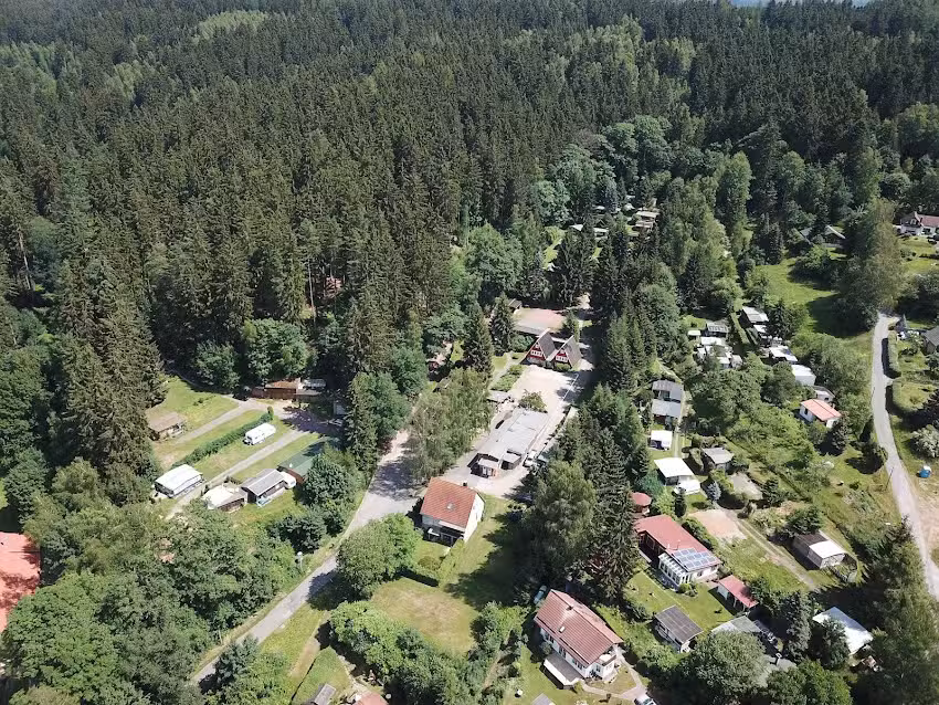 Campingplatz &ndash; Bungalowdorf &ndash; Gastst&auml;tte, Am Waldbad Erlau