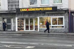 Can 2 Döner & Pizzeria