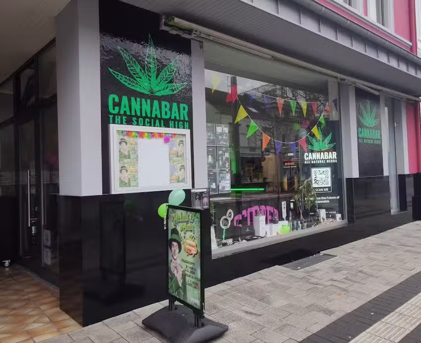 Cannabar Cannabis Restaurant & Cocktailbar + Sport Cafe