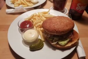 CARTOON Bistro – Café