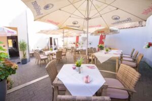 Cema Cafe & Restaurant