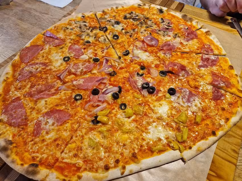 Cennis Pizzabar Krumbach