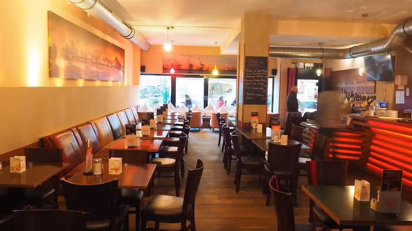 Chakra Café & Bar – Restaurant