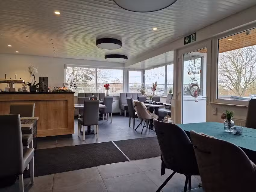 Champions Restaurant & Sportsbar