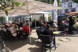 Charly&lsquo;s Beef D&ouml;ner und Eiscaf&eacute;
