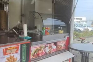 Chicken & kebap Station