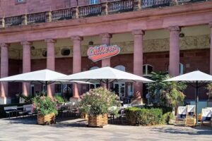 CHILLERS – Burger, Wings, Drinks & More